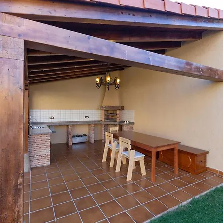 La Rosaleda Leon - -