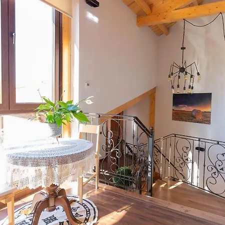 La Rosaleda Leon - - בית נופש Hospital de Órbigo