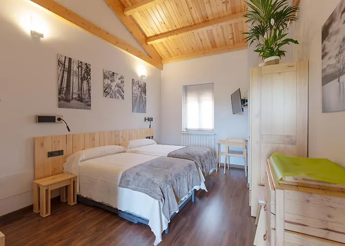 La Rosaleda Leon - - * Hospital de Orbigo