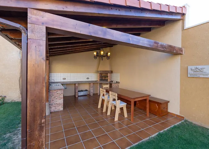 La Rosaleda Leon - -