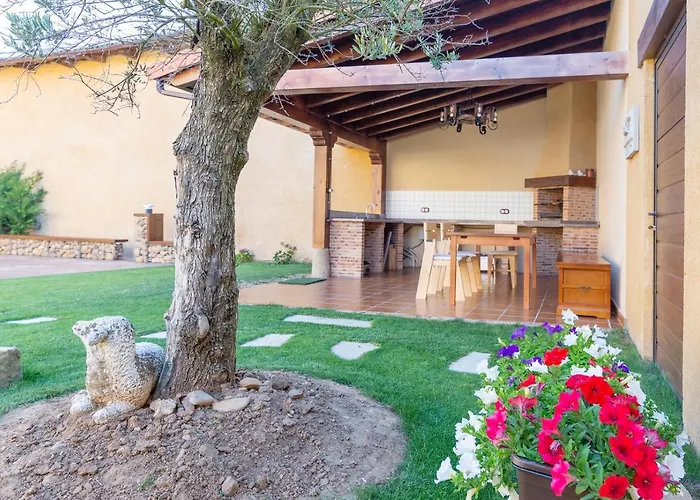 La Rosaleda Leon - - * Hospital de Orbigo